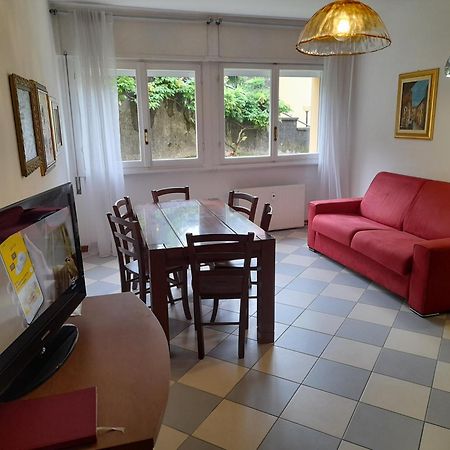 Casa Valerio Apartment Varenna Bilik gambar